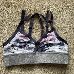 Lululemon bra size 4.